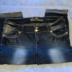 Dark Blue Wallflower Capris